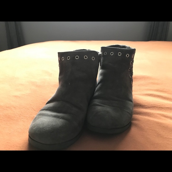Grey booties - Picture 2 of 3